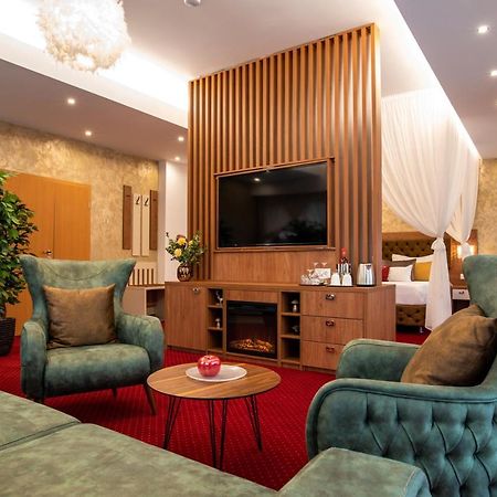 Vila Simonte Poiana Brasov Hotell Exteriör bild
