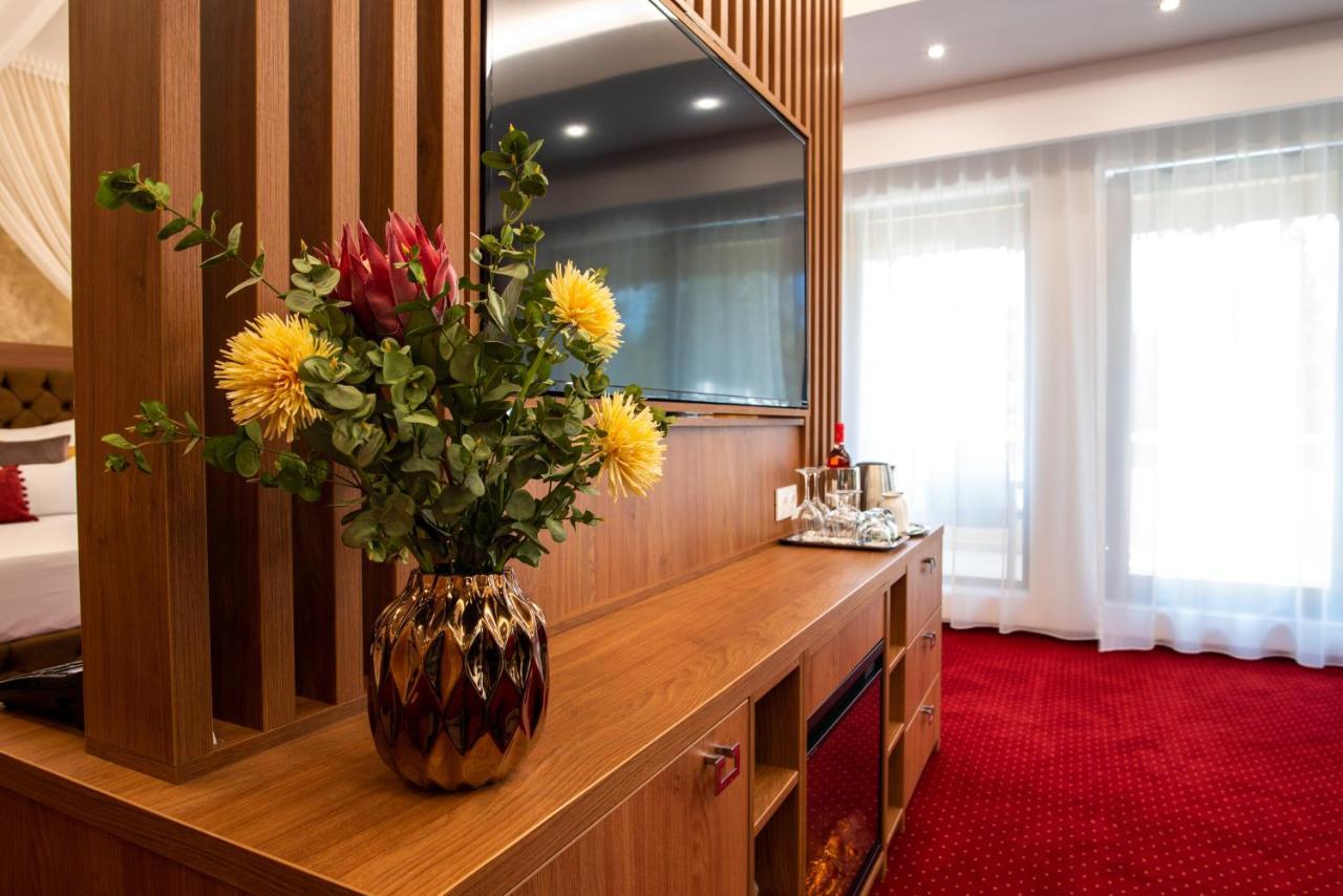 Vila Simonte Poiana Brasov Hotell Exteriör bild